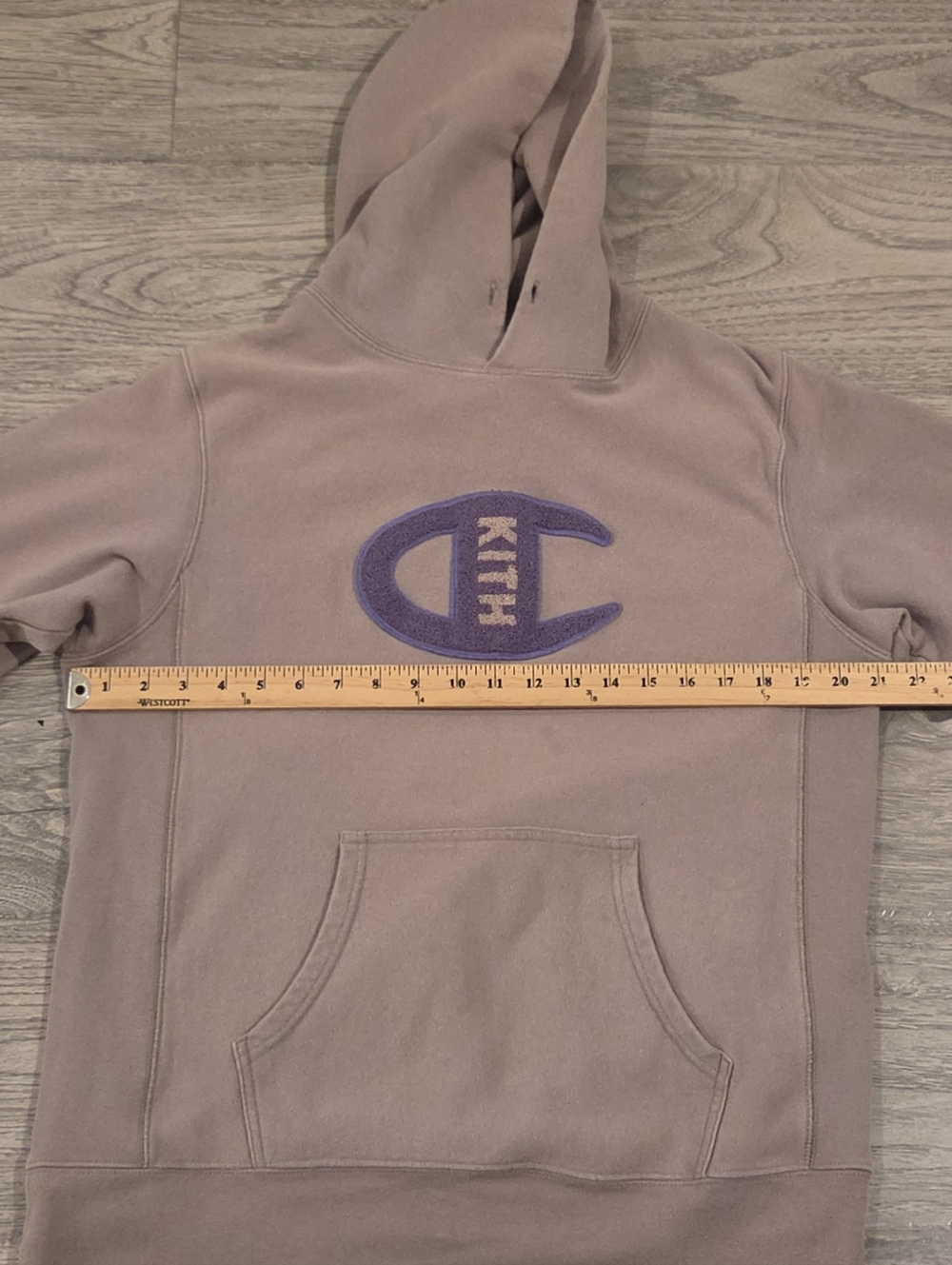 Kith x Champion Logo Hoodie Sweatshirt Cinder Tan - Size XL - Picture 8 of 9
